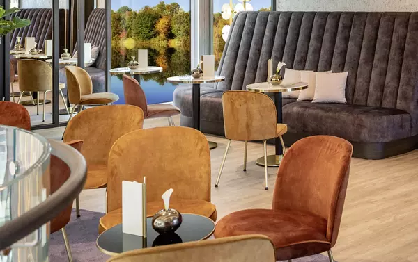 Lounge  & Caf Vienna - MS Amadeus Nova - Bild 1
