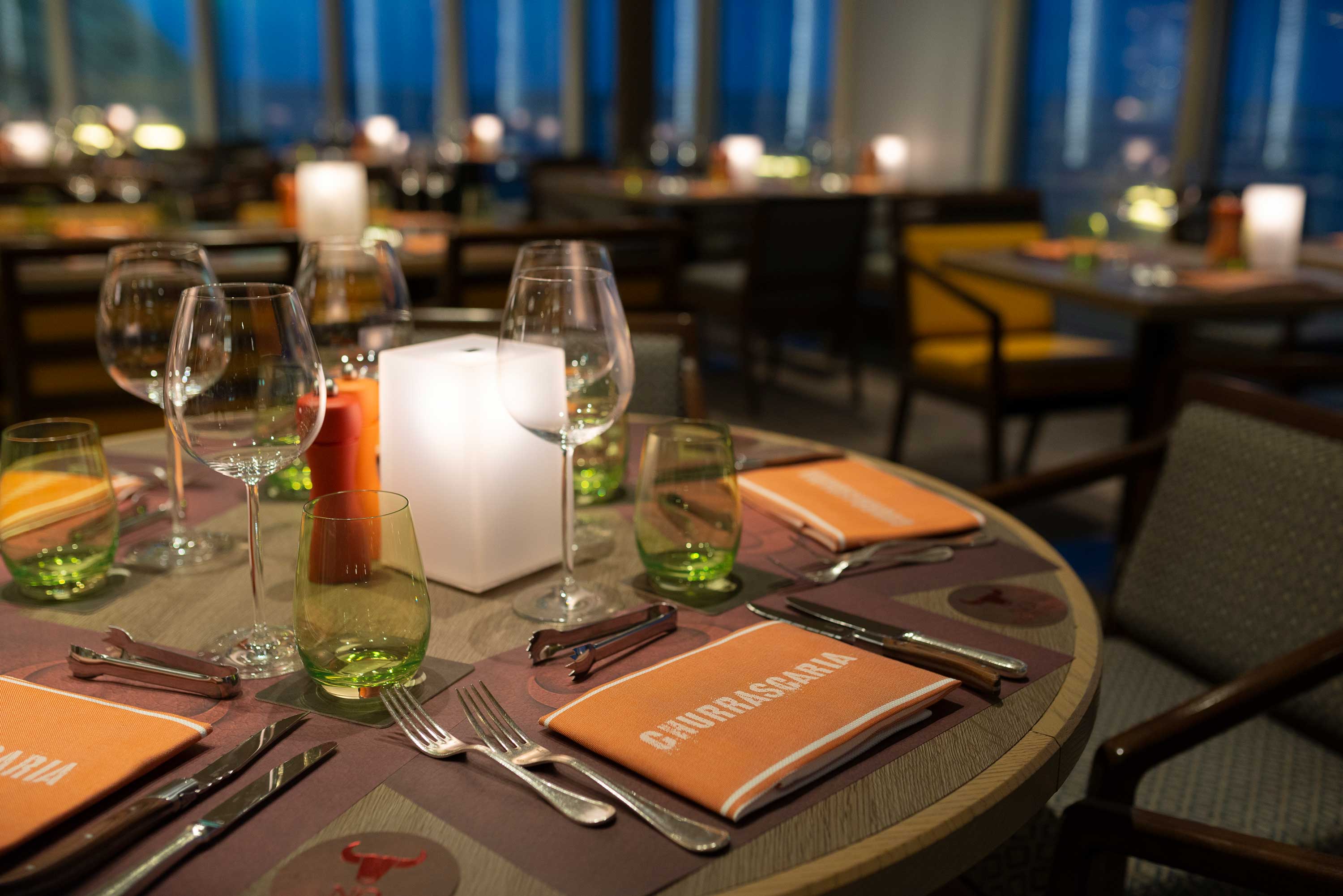 Marketplace / Churrascaria - Crystal Serenity