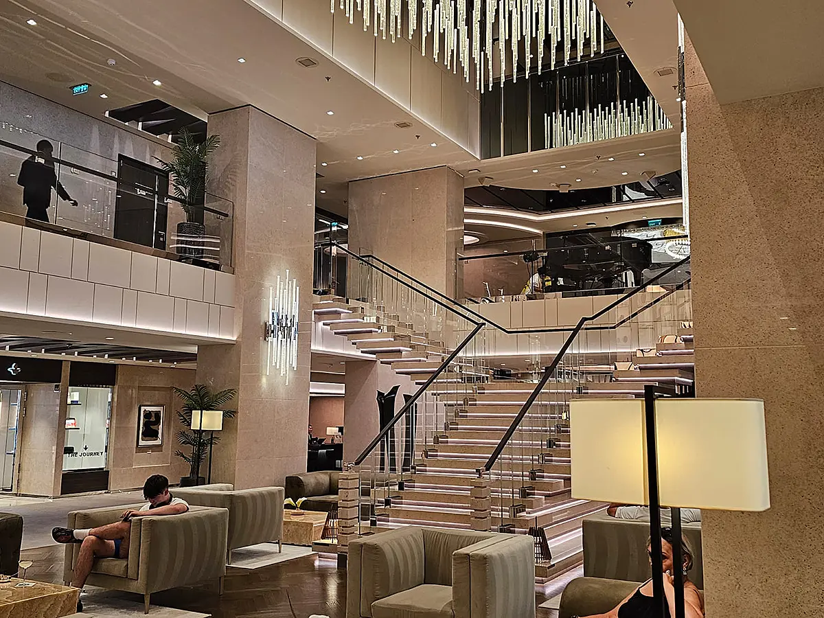 Explora II - Lobby & Lobby Bar