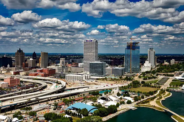Milwaukee 1 - Thumb