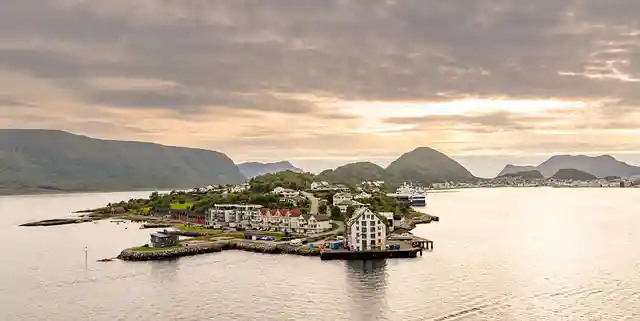Alesund 1 - Thumb