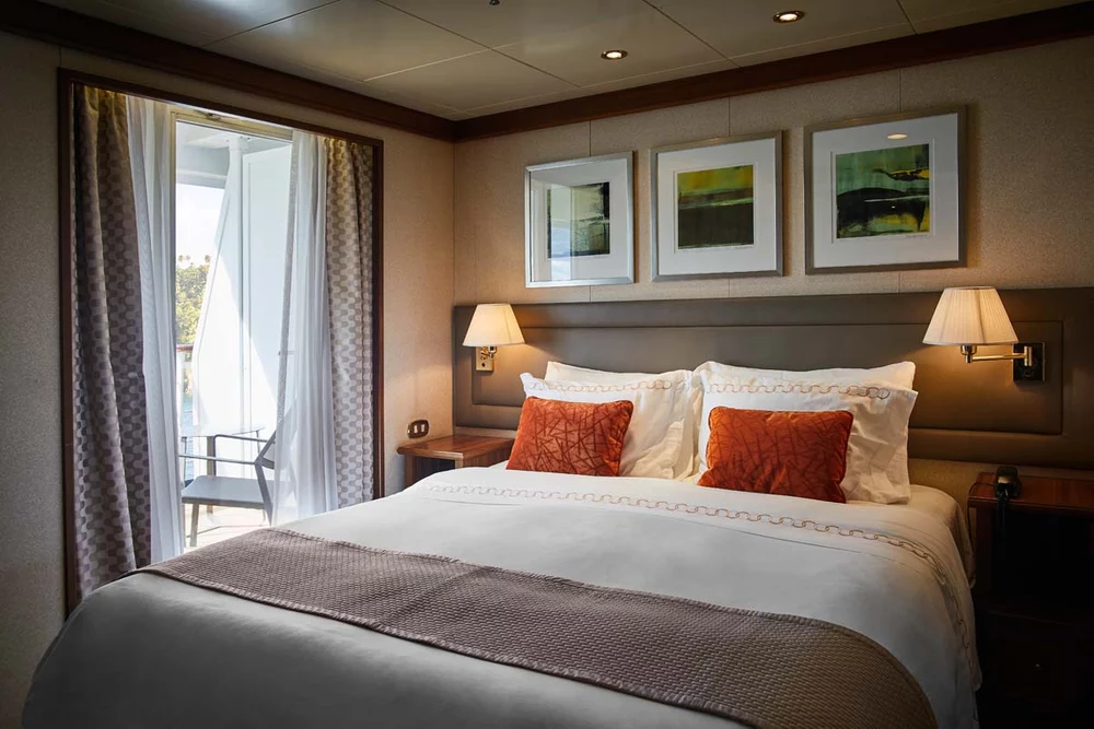 Silver Wind - Medallion Suite