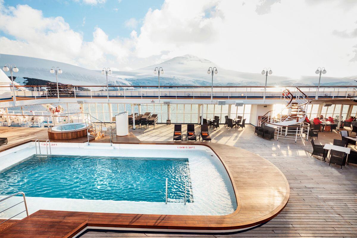 Silver Wind - Pool